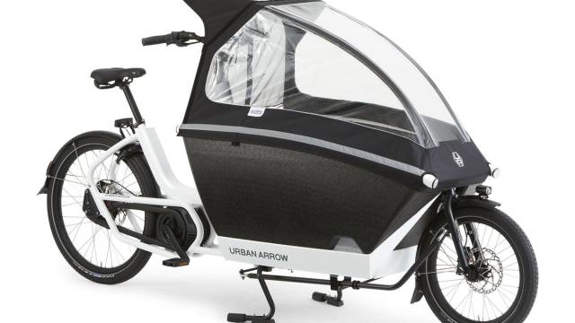 s_urban arrow family raincover essential rad3 – Produkte – Lastenrad Urban Arrow Family